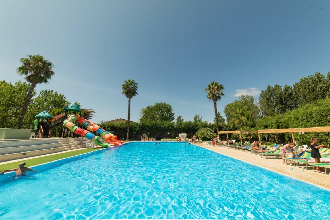 Marina Di Rossano Village Club Eksteriør bilde
